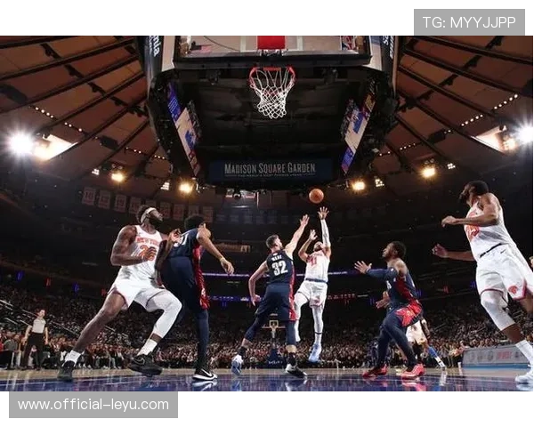 NBA焦点战再起波澜巨星对决引爆全场期待季后赛席位争夺白热化