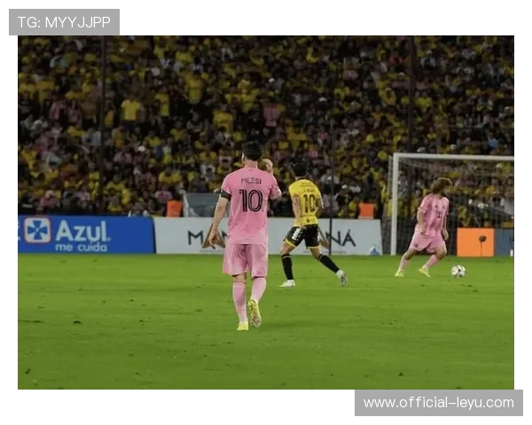 梅西重返巴萨可能性增大 俱乐部与球员父亲进行接触