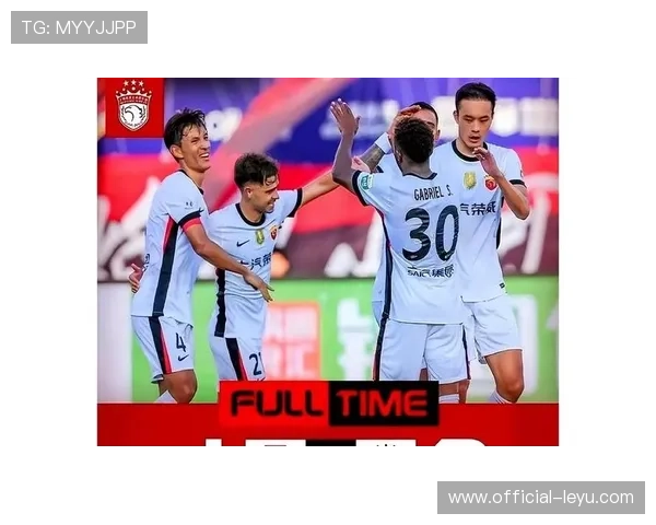 CBA联赛最新战况揭晓顶尖球员表现引发球迷热议