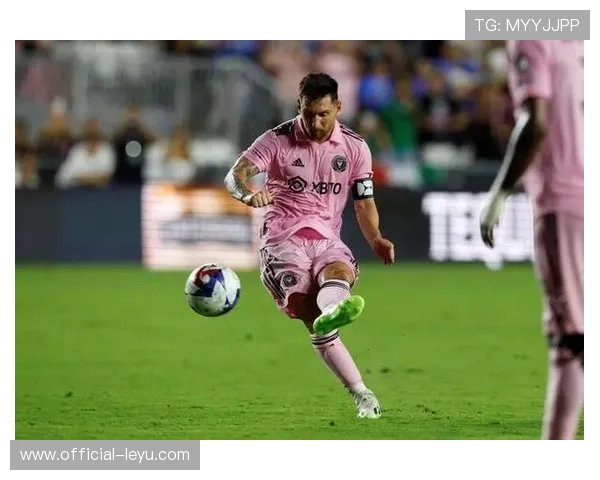 梅西加盟迈阿密国际后首场比赛大放异彩 助球队逆转取胜